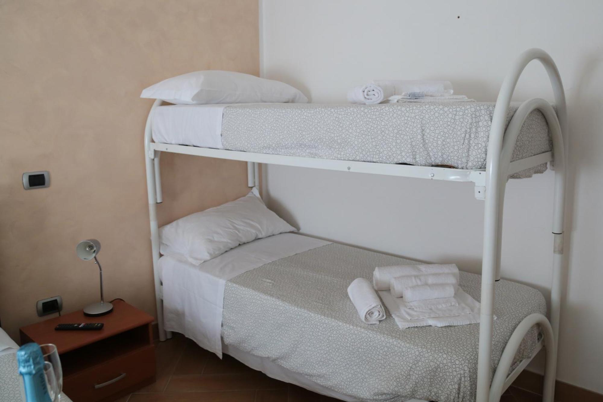 Guest House Simonazzi Reggio nell'Emilia Exterior foto
